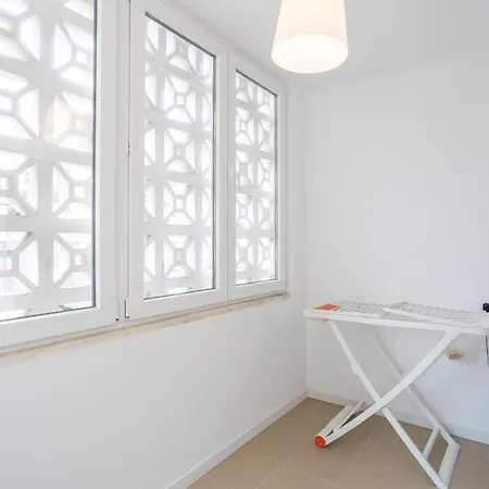 Mhouse Lease Av Sintra Daire *